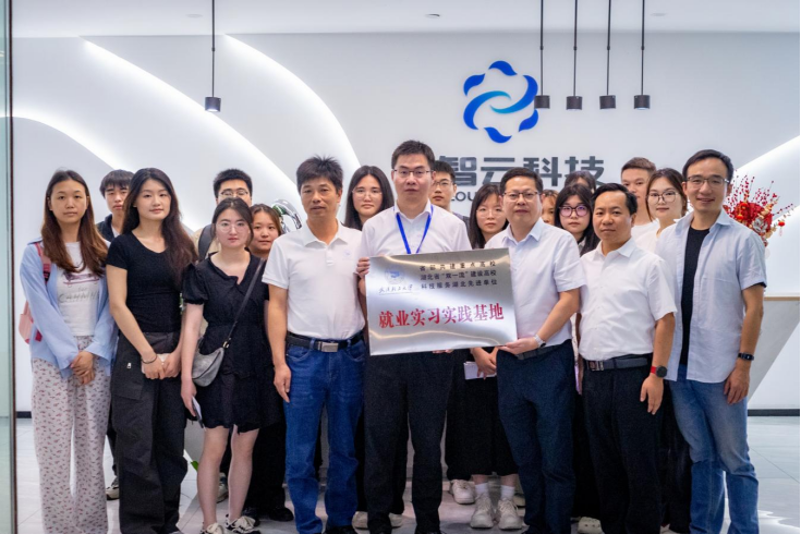 16e52d68d68c4ec953c8b529998c85f1