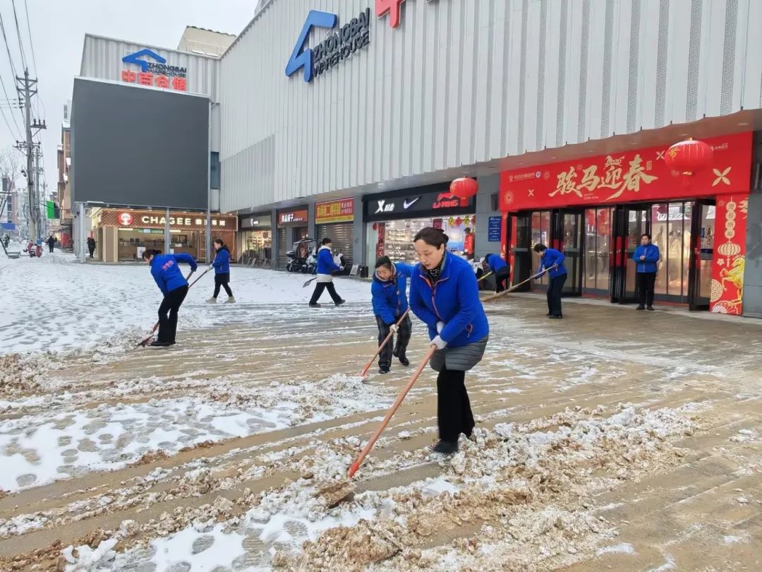 9570bdbe3f727cc4037254ea034e18e8